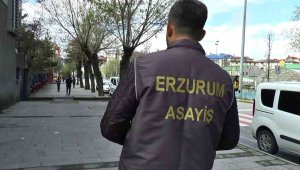 Erzurum'da polis bölgelerinde uygulama yaptı