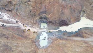 Narman Şehitler Barajı'nda çalışmalar aralıksız devam ediyor
