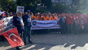 TÜRK-İŞ MEYDANLARDA 